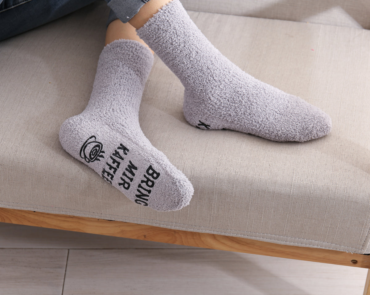 Geschenk für Frauen, Kuschelsocken mit Spruch Wenn du das lesen kannst, bring mir Kaffee,  Geburtstagsgeschenk, grau, 36-43