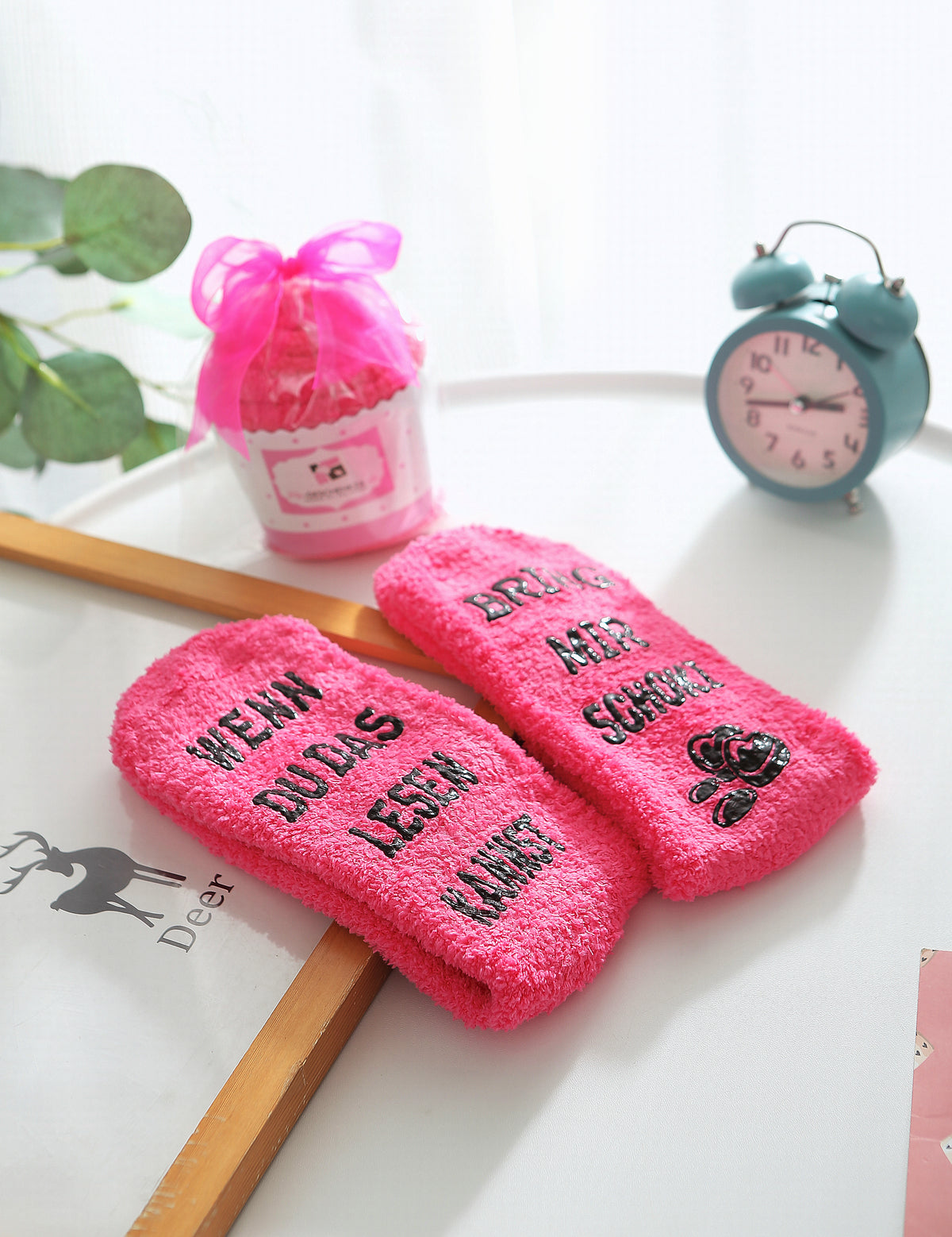 Schoki Kuschelsocken "Wenn du das lesen kannst, bring mir Schoki", Geschenke für Frauen, Schwester, Geburtstagsgeschenk