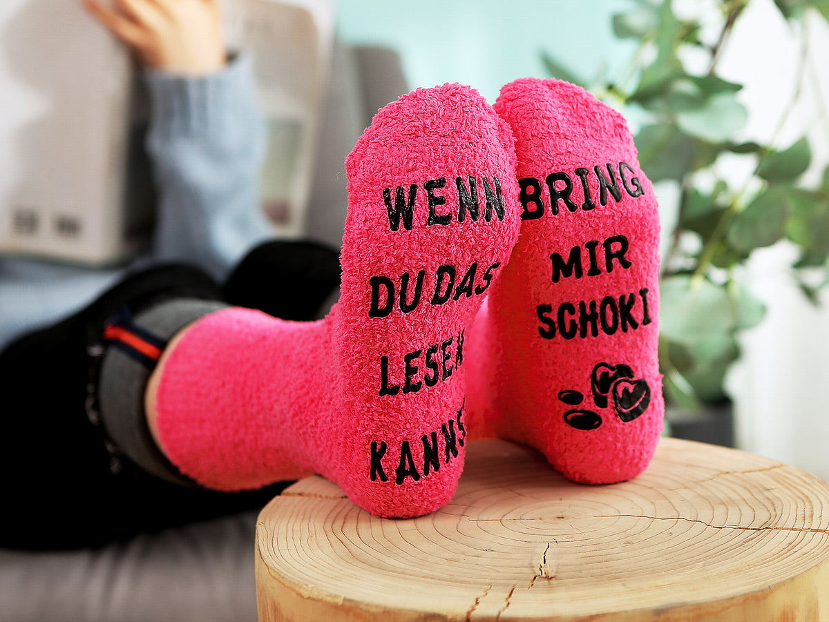 Schoki Kuschelsocken "Wenn du das lesen kannst, bring mir Schoki", Geschenke für Frauen, Schwester, Geburtstagsgeschenk