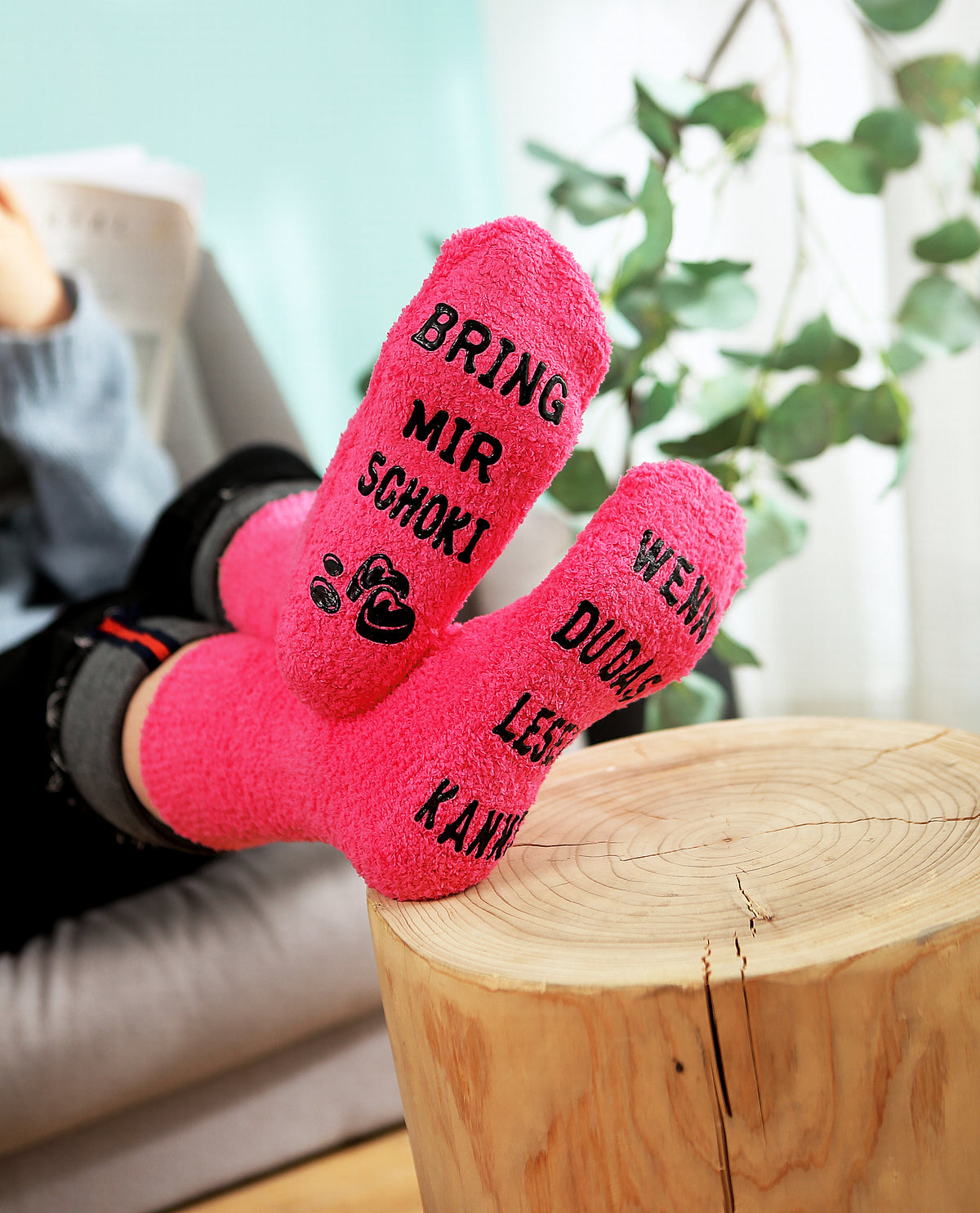 Schoki Kuschelsocken "Wenn du das lesen kannst, bring mir Schoki", Geschenke für Frauen, Schwester, Geburtstagsgeschenk