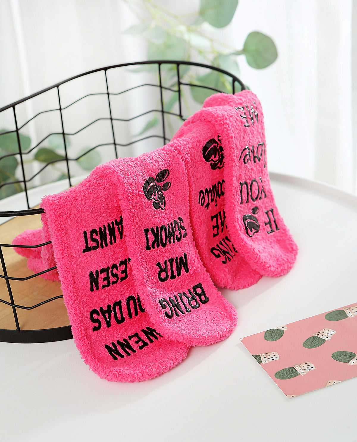 Schoki Kuschelsocken "Wenn du das lesen kannst, bring mir Schoki", Geschenke für Frauen, Schwester, Geburtstagsgeschenk