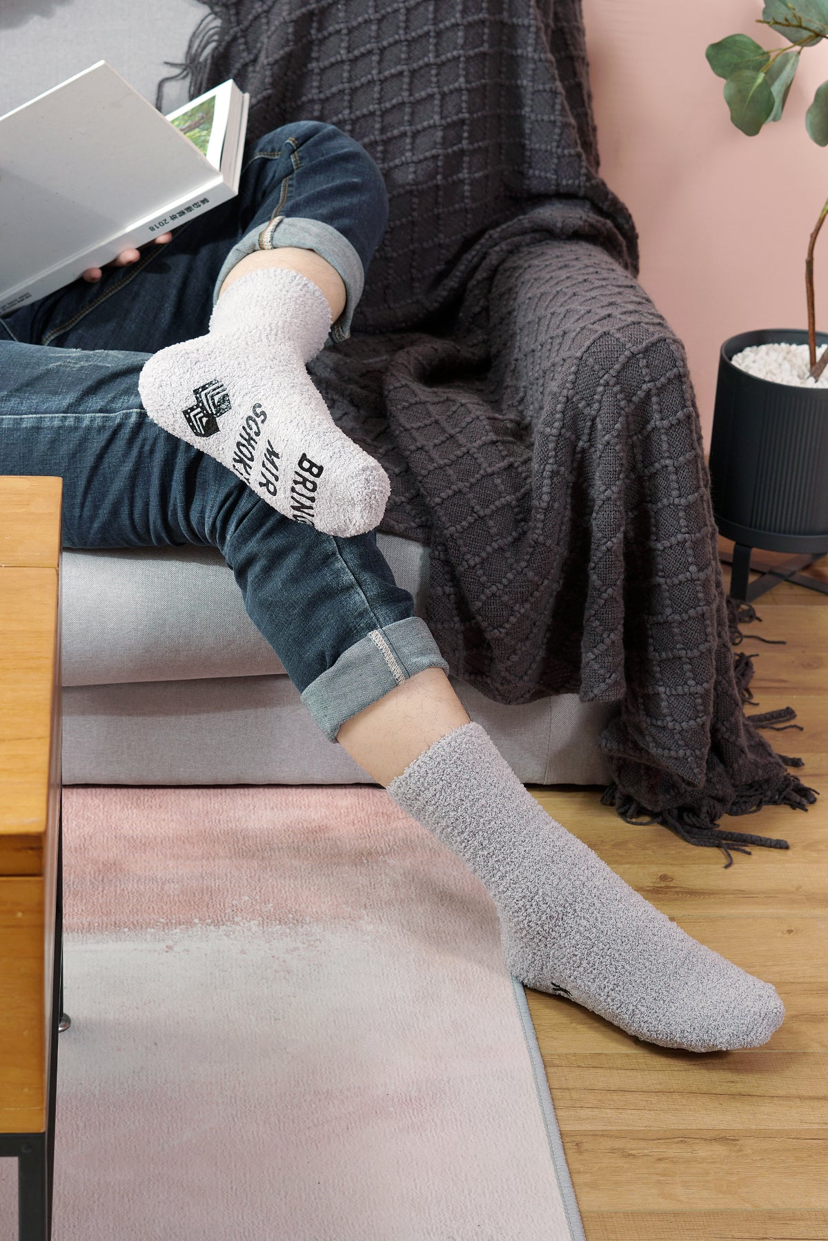 Kuschelsocken Frauen mit Spruch "Wenn du das lesen kannst bring mir Schoki" , Geburtstagsgeschenk Mama, Freundin, Schwester, 36-43