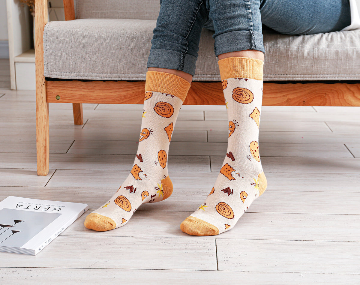 Geschenkset für Keksliebhaber, Keks Socken mit Spruch auf der Sohle und Keks Anhänger, Bring mir Kekse, Geburtstagsgeschenk für Mama Schwester, Freundin,  Gr. 37-43